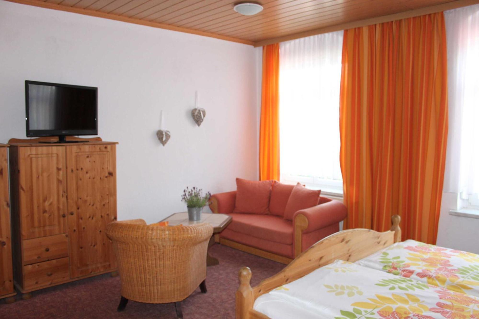 Pension Am Stadtgraben Hotel Luebbenau Exterior photo